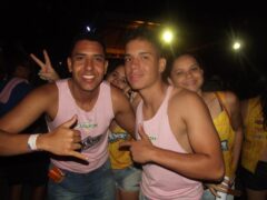Oktober 10 Anos